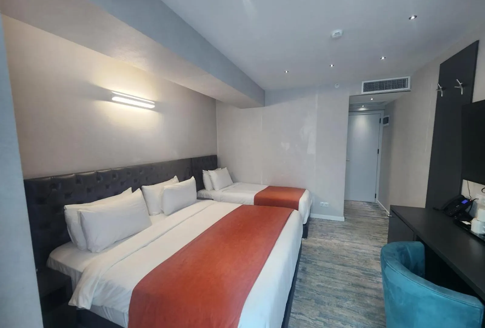 Hotel Mtbilisi