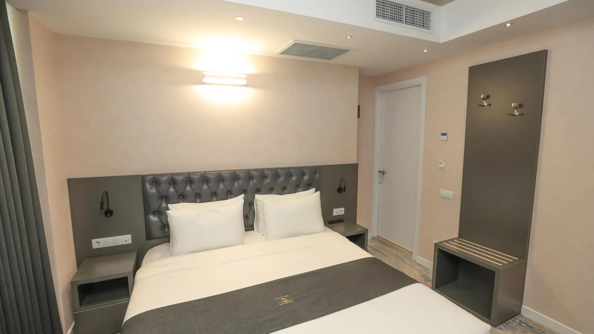Hotel Mtbilisi