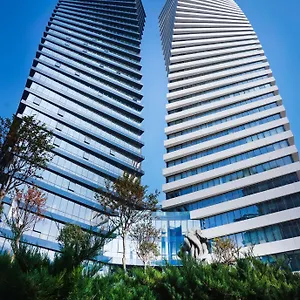 5* Hotel Pullman Axis Towers